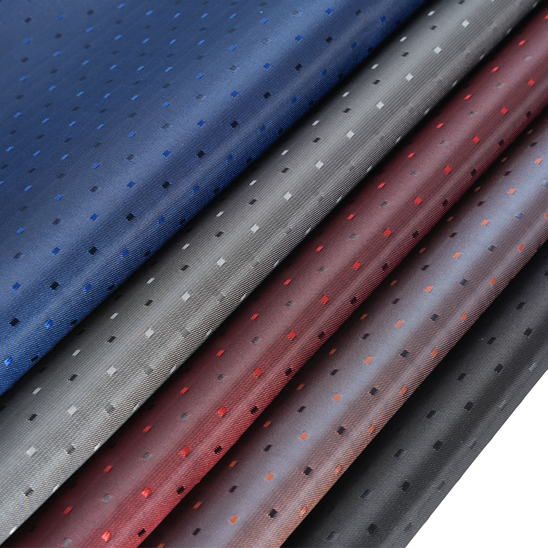 Nhuộm Jacquard chấm vuông nhỏ