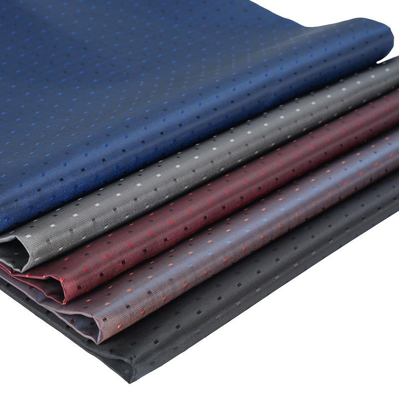 Nhuộm Jacquard chấm vuông nhỏ