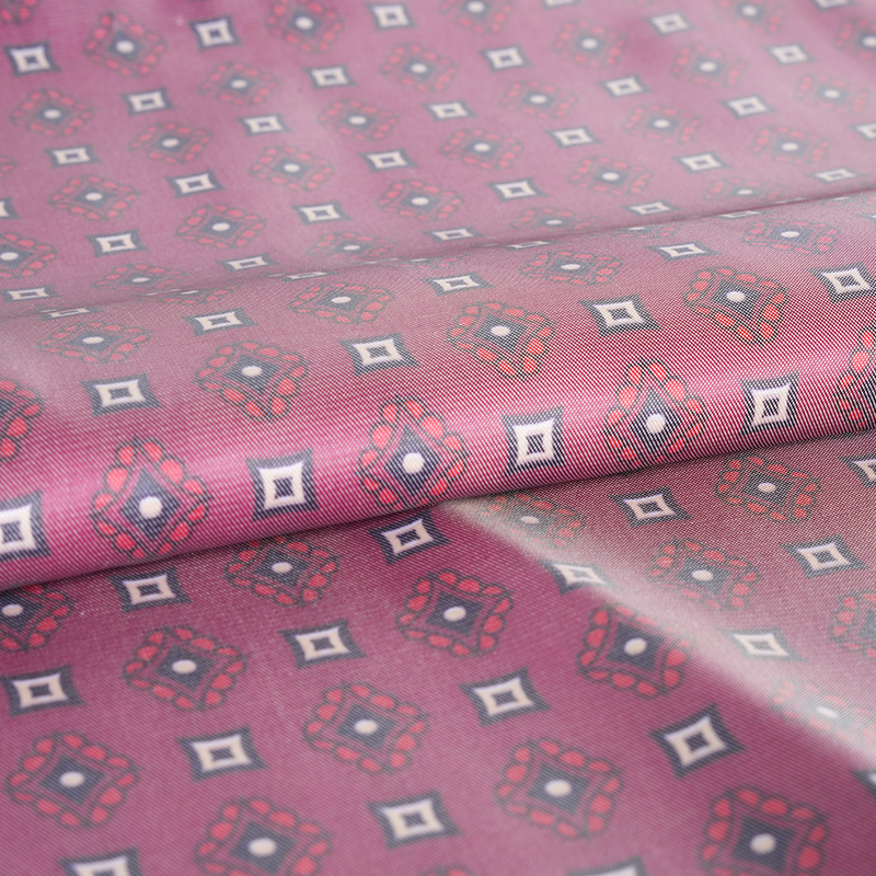 In chéo trên vải PV